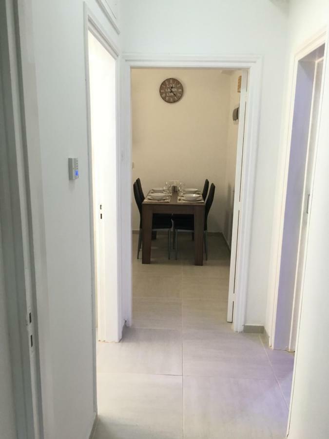 Larnaca Beach Apartment 44 ภายนอก รูปภาพ