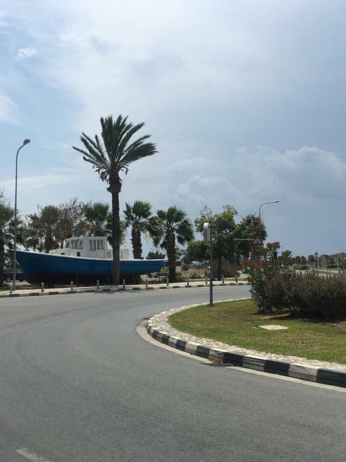 Larnaca Beach Apartment 44 ภายนอก รูปภาพ